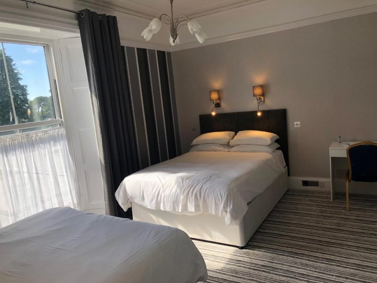 Lowenac Hotel Кембърн Екстериор снимка