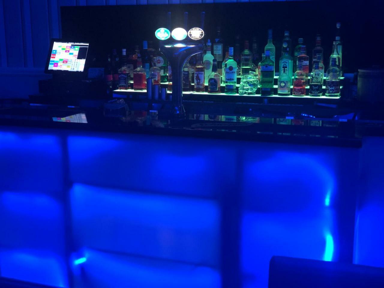 Lowenac Hotel Кембърн Екстериор снимка